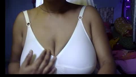 Snapshot of miss_mahi69 chatting on 07/07/26, 04:15 Mahi online show from 07/07/26, 04:15
