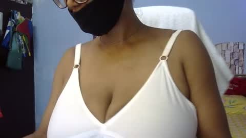 Snapshot of miss_mahi69 chatting on 07/17/26, 04:52 Mahi online show from 07/17/26, 04:52