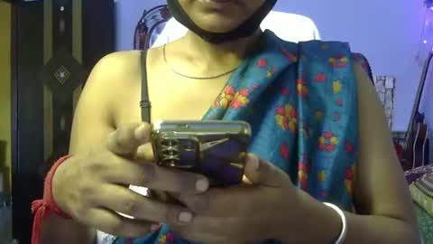 Snapshot of miss_mahi69 chatting on 07/24/26, 04:32 Mahi online show from 07/24/26, 04:32