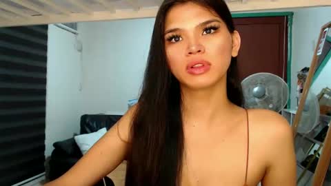 Snapshot of miss_mariamontrese chatting on 01/09/25, 10:31 Maria- online show from 01/09/25, 10:31