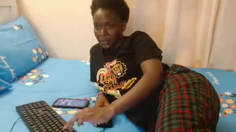 monroe online show from 04/06/26, 07:53