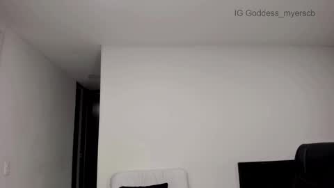 Goddess Myers  thumb up is important for me kisses  online show from 10/10/25, 11:15