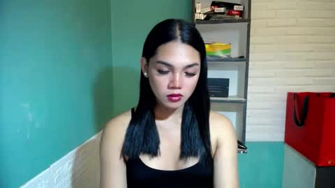 Snapshot of miss_precious_xx chatting on 05/05/26, 04:04 Precious online show from 05/05/26, 04:04