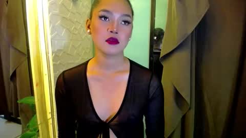 Snapshot of miss_precious_xx chatting on 05/10/26, 08:52 Precious online show from 05/10/26, 08:52
