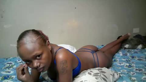 miss_pretty01 online show from 04/27/26, 08:12