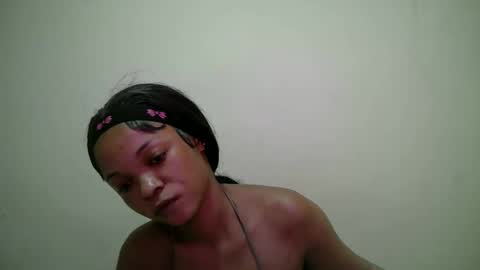 miss_rihanna2 online show from 05/16/26, 12:37