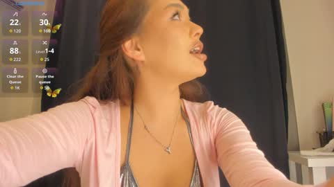 Rioko online show from 10/22/25, 06:51