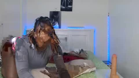 Snapshot of miss_sherry chatting on 03/16/26, 11:47 Daddys Girl online show from 03/16/26, 11:47