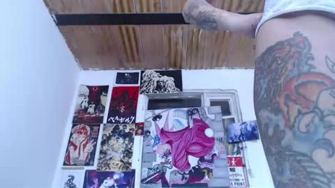 Snapshot of miss_spy chatting on 05/13/26, 05:43 Kortana 2.0 dont forget thumbs up and follow me on twitter online show from 05/13/26, 05:43