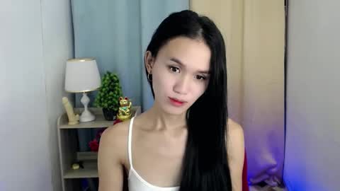 Snapshot of miss_sunshinex chatting on 01/28/25, 02:32 Shine online show from 01/28/25, 02:32