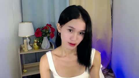 Snapshot of miss_sunshinex chatting on 02/05/25, 10:30 Shine online show from 02/05/25, 10:30