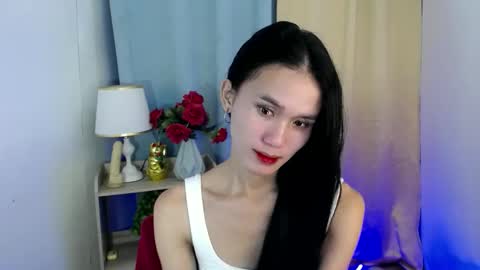 Snapshot of miss_sunshinex chatting on 02/08/25, 01:54 Shine online show from 02/08/25, 01:54