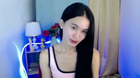Snapshot of miss_sunshinex chatting on 02/10/25, 01:46 Shine online show from 02/10/25, 01:46
