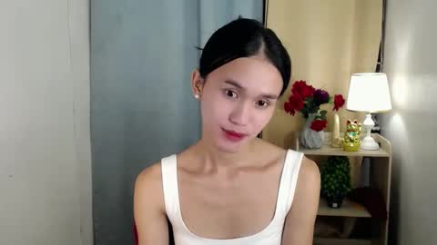 Snapshot of miss_sunshinex chatting on 02/13/25, 10:02 Shine online show from 02/13/25, 10:02