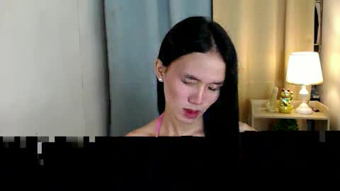 Snapshot of miss_sunshinex chatting on 02/16/25, 05:15 Shine online show from 02/16/25, 05:15