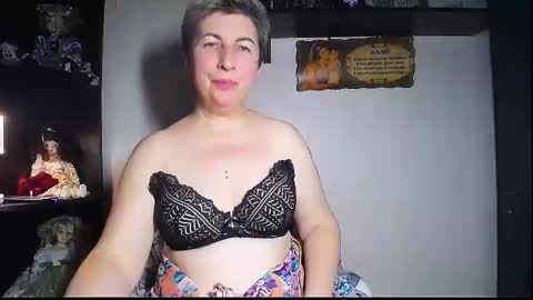 miss_tasha_kom online show from 11/21/25, 05:33