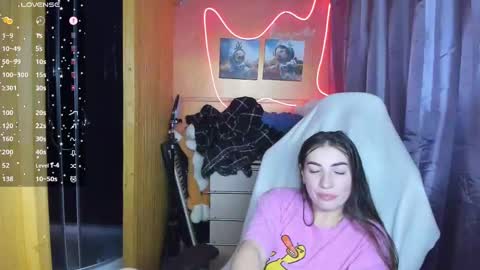 Snapshot of miss_tasy chatting on 03/06/25, 12:30 Melanie January 15th is my birthday there will be an interesting show online show from 03/06/25, 12:30