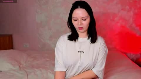 Snapshot of miss_teasee chatting on 04/16/26, 10:05 JULIE online show from 04/16/26, 10:05