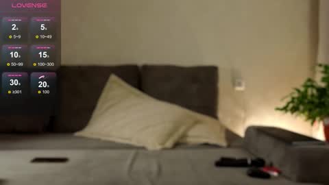 miss_ur_kiss online show from 11/17/25, 01:33