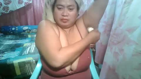 miss v0lcan0 online show from 02/16/25, 10:21