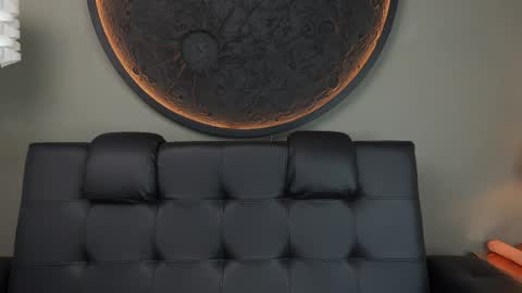 Vaiolette online show from 11/11/25, 11:10