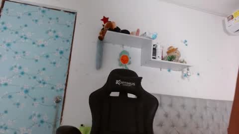 hanna    online show from 09/27/25, 03:11