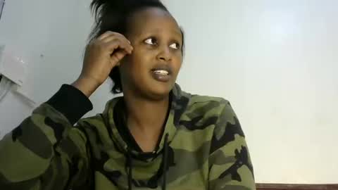 miss_vall online show from 01/29/25, 08:40