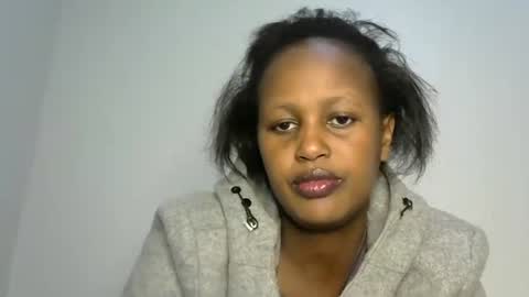 miss_vall online show from 01/30/25, 10:19