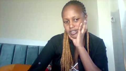 Snapshot of miss_vall chatting on 01/12/26, 08:19 miss_vall online show from 01/12/26, 08:19