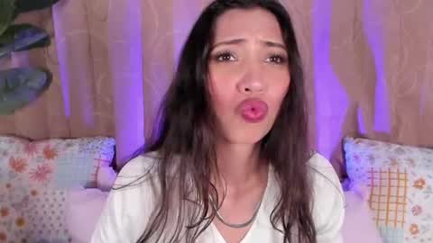 Snapshot of miss_veronica2 chatting on 07/01/26, 01:45 Miss Veronica online show from 07/01/26, 01:45