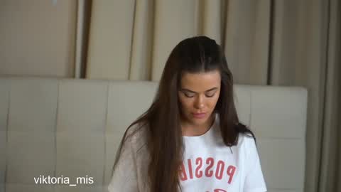 Miss Victoria online show from 01/28/25, 01:16