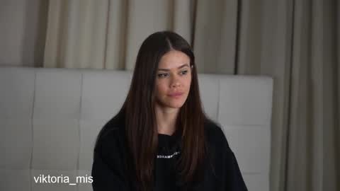 Miss Victoria online show from 02/09/25, 07:41