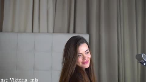 Miss Victoria online show from 12/05/25, 06:26