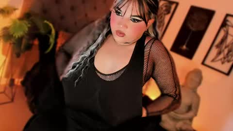 miss_zz online show from 04/17/26, 04:21