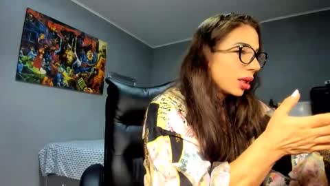 Alesyamuscledoll online show from 11/09/25, 07:34