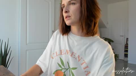 Alexandra Thorn online show from 04/08/26, 10:59