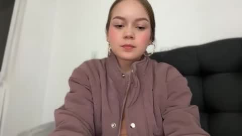 Ameliahs online show from 11/29/25, 01:19