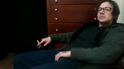 Snapshot of missandmrscandyshop chatting on 12/17/25, 12:00 missandmrscandyshop online show from 12/17/25, 12:00