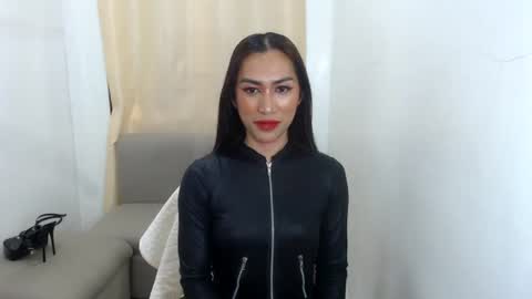 Snapshot of missangelxxx chatting on 06/27/26, 04:06 missangelxxx online show from 06/27/26, 04:06