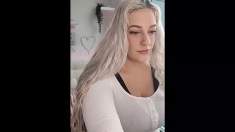 Bella Romano online show from 12/22/25, 07:44