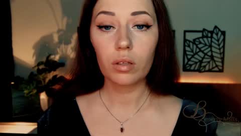 The divine Beverly online show from 12/05/24, 10:33