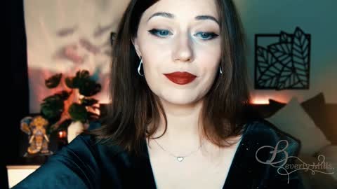 The divine Beverly online show from 02/08/25, 08:32