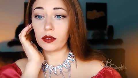 The divine Beverly online show from 10/13/25, 02:44