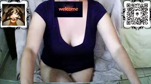 Snapshot of missbiny chatting on 01/05/26, 08:01 Avamlash online show from 01/05/26, 08:01