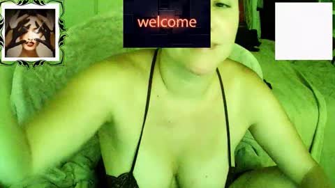 Snapshot of missbiny chatting on 01/12/26, 06:46 Avamlash online show from 01/12/26, 06:46