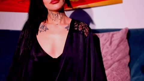 Snapshot of missblacklilith chatting on 10/24/25, 02:57 The Empress online show from 10/24/25, 02:57