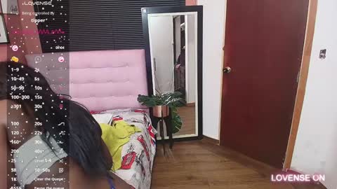 Miss Evelyn  online show from 12/08/24, 12:30