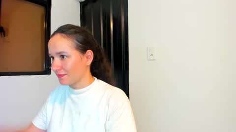 Snapshot of misscandy__ chatting on 01/10/25, 07:43 misscandy   online show from 01/10/25, 07:43