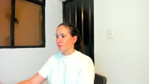 Snapshot of misscandy__ chatting on 01/10/25, 11:29 misscandy   online show from 01/10/25, 11:29
