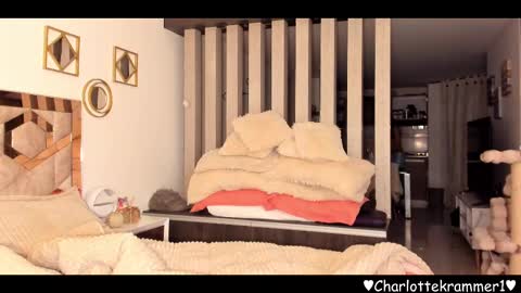 Snapshot of misscharlottek chatting on 02/17/25, 04:42 Charlotte independent model online show from 02/17/25, 04:42